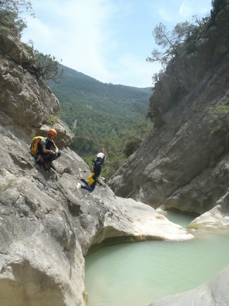 saut dans canyon de cuebris proche nice fun et soleil